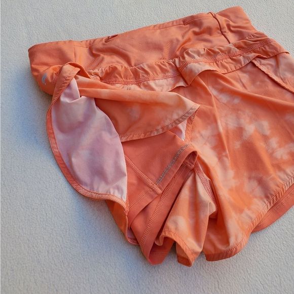 Fabletics Austyn Run Short Coral Haze - Picture 9 of 16